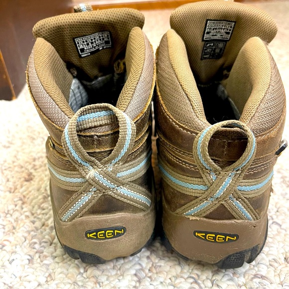 KEEN Women's Targhee 2 Mid Height Waterproof Hiking Boots size 8 - Picture 3 of 10